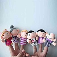Wholesale 566pcs Family Set Mini Plush Baby Toy Boys Girls Finger Puppets Educational Story Hand Puppet Cloth Doll Toys