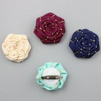 Wholesale 5Pieces Bag Wedding Groom Groomsman Boutonniere Flower Party Prom Suit Corsage Size CM Fabric Rose Brooch Flowers Decorative Wreaths