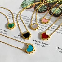 Wholesale Fashion Gold Tone Charm Chains Necklace Bead Side Black White Green Blue Red Black Shell Heart Necklace Pendant for Women