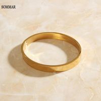 Wholesale Design Gold Color mm Friendship Bangle Minimalism Circular Wedding Stainless Steel Bracelet Jewelry Display