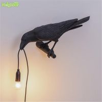 Wholesale Lucky Bird Wall Lamp LED Resin Animal Crow Living Room Desk Table Bedside Light Home Decor Fixtures Indoor Lighting