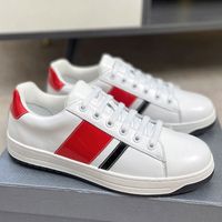 Wholesale Designer mens casual shoes fashion all match simple flat shoe white red upper foot comfortable rubber outsole non slip Men sports shoes top quality sneakers