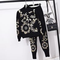 Wholesale Women s Tracksuits High quality gold leaf board embroidered women s fashions knitted sweater clothes casual little feet twoo pants set of part h1568 T53U
