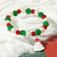 Wholesale Charm Bracelets Womens Christmas Handmade Red Green Beaded Chain Bracelet Cartoon Dripping Antlers Xmas Santa Hat Beads Bangs Jewelry Gifts