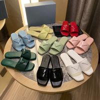 Wholesale 2021 Genuine Leather triangle beach slippers female summer Sandals Flat Slipprs Shoes Ladies outdoor beach causal Flip Flops Genuine Leather Sole with Box