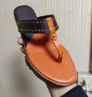 Wholesale Women Leather Flat Slipper Summer Stud Thong Slide Sandal Designer Lady Canvas Straps Rubber Sole Flip Flop