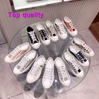 Wholesale 2021 summer Walk n casual shoes classic ladies sneakers black and white houndstooth embroidery Montaigne gray low top sandals