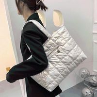 Wholesale Evening Bags Large Capacity Plaid Casual Tote Sac White Feather Down Shoulder Bag Female Space Pad Cotton Hand Brand Shopping