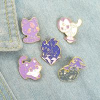 Wholesale Animal Wizard Cat Alloy Collar Brooches Cartoon Cute Kiity Planet Badge Jewelry Accessories Enamel Moon Clothing Hat Girls Pins