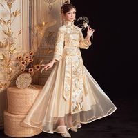 Wholesale Ethnic Clothing Champagne Sexy Fish Wave Embroidery Marry Clothes High Quality Cheongsam Chinese Traditional Bride Wedding Dress Qipao