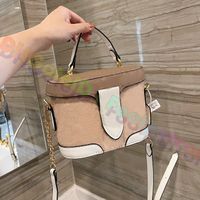 Wholesale 2021 lady Classic Cosmetic Bags make up bag Designers Shoulder Handbags Barrel shaped Box handbag Cellphone Mini Wallet Leather multi pocket Hobos Clutch Purse