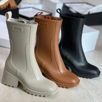 Wholesale Women Betty rain boot in PVC Ankle Boot rainboots PVC beeled boots Zipper Vintage Square head shoes Fashion Knee high Boot Martin Boots