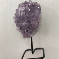 Wholesale Natural Crystal Gift Stone Small Iron Stand Amethyst Cluster Gem Crafts Modern Minimalist Specimen Feng Shui Home Decoration
