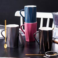 Wholesale Mugs Brief Coffee Cup Mug With Lids ml Geometric Office Gifts Cool Cups Ceramic Water Cafe Tea Milk Set