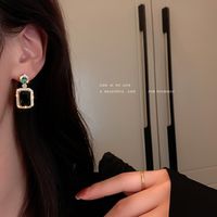 Wholesale Chain Women Pendants Silver Needle Zircon Emerald Crystal Geometric Earring Necklace Set Senior Earrings Temperament Clavicle