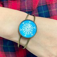 Wholesale Bangle Christmas Snowflake Skull Flowers Santa Claus Print Glass Dome Cuff Bracelets For Women Vintage Time Gemo Jewelry Unique Gift