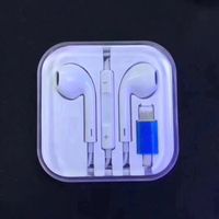 Wholesale In Ear Earphones Bluetooth Lightning Wire Earbuds For iPhone X Plus Pro Max SE Stereo Earphone with Microphone and Remote Control Headset