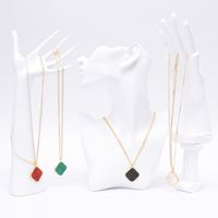 Wholesale Designer Necklace Clover Classic Sweater Long Necklaces Fashion Gold Big Flowers Design for Man Woman Jewelry Pendant Color Good Quality