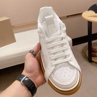 Wholesale Men and women series flat shoes couple non slip casual breathable exclusive custom ladies lace up sneakers fashion classic high quality walking shoess