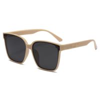 Wholesale 20 Fashion luxury men Cyclone sunglasses classic vintage square thick plate frame glasses Avant garde unique style top quality Anti Ultraviolet come with case