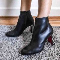 Wholesale Elegant Brands Suzi Folk Red Bottom ankle Boot Women White black leathers Lady s Ankle Boots Black Suede Leather Lady Chunky Heels Winter Fashion Ankles Booties