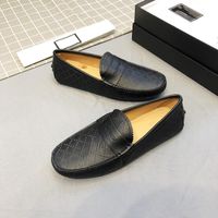 Wholesale 2022 Men Evening formal Designer Luxury Dress Rhinestone Shoes Loafers Casual Prom Wedding Party Leather slip on Shoe Man Silver Plus Size