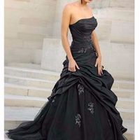 Wholesale Black Gothic A line Wedding Dresses Strapless Taffeta Ruched Non White Vintage Colorful Wedding Gowns Robe De Mariee Corset Lace up