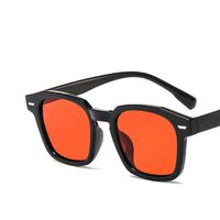 Wholesale Sunglasses Rivet Square Frame Women Men Blue Red Lens UV400 Eye Protection Girl Sexy Ladies Fashion Outdoor Eyewear