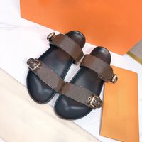 Wholesale Designers Women Sandals Luxury Leather Flat Platform Slippers Lady Old Flower Flip Flops Summer Fashion Printed Slides Beach Leisure Shoes