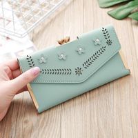 Wholesale Wallets Ladies Wallet With Hollow Beautiful Flowers Luxury Leather Card Holders Long Purses Woman Clutch Bag