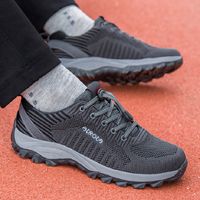 Wholesale Classic design casual soft soled sports shoes lightweight non slip walking shoes middle aged elderly people breathable mesh walking shoes