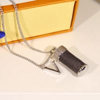 Wholesale Europe America Fashion New Style Men Lady Women Silver colour Metal Chain Long Necklace With Engraved V Initials Wrap Leather Eclipse Pendant M63641