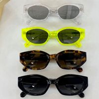 Wholesale Mens Womens White Sunglasses OW40018U Transparent Irregular Glamorous Frame Fashion Classic Vacation Glasses Designer Top Quality with Original Box