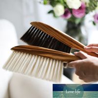 Wholesale Bristles Bed Brush Long Handle Wooden Antistatic Dust Brushes Carpet Sofa Clothes Sweeping Broom Household Cleaning Tools