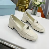 Wholesale New P Designer shoes loafers Women Boat shoe leather round toe casual shoese All match Tricolor White black brown With box size