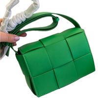 Wholesale Handmade Woven Square Green shoulder Bags women hand knitted cassette padded crossbody bag Luxury Genuine Leather Ladies weave Handbags purse Fashion matte Flap