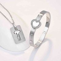 Wholesale Fashion Concentric Lock Couple Bracelet Stainls Steel Key Necklace Wholale