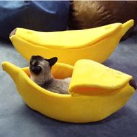 Wholesale Cat Beds Furniture Banana Shape Dogs Semi enclosed Cats Cave House Cute Kitten Home Indoor Warm Sleeping Kennel For Small Medium Pet Suppl