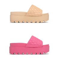 Wholesale Women Padded Sandals Flat slipper Quilted leather slides Thick Bottom Sandal Fashion Girl Platform Shoes Good quality summer slippers GR003