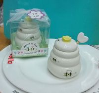 Wholesale Wedding Giveaways Souvenirs Mean to Bee Ceramic Honey Pot with Wooden Dipper party favors