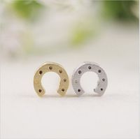 Wholesale Specially designed for women s fashion horseshoe earrings swallow stud earrings section woman the best gift