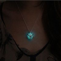 Wholesale Steampunk Pretty Magic Round Fairy Locket Glow In The Dark Pendant Necklace Gift Glowing Luminous Vintage Necklaces P1176