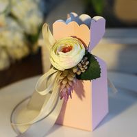 Wholesale Lovely candy boxes packaging with flower decorating Samll paper boxes for wedding favors various colors Pink Blue Red Purple Gift sweets box