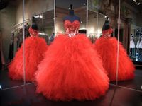 Wholesale Luxury Beading Sequined Quinceanera Dresses with Detachable Train Charming Red Ball Gowns Lace Aplliques Puffy Sweet Dress