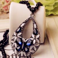 Wholesale Crystal diamond necklace Clothing accessories necklace Fashion hanging chain Artificial Jewelry Long Chain Necklace Clothing Accessories
