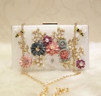 Wholesale Fashion Pearls Bridal Hand Bags With Flowers Dragonfly Clutches For Wedding Jewelry Prom Evening Party Bag CM CM