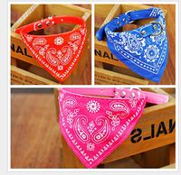 Wholesale 2017 Pet Accessories Lovely Dog Collar Scarf Fabric Adjustable Pet Dog Bandana Puppy Triangular Printed Scarf for Small Dogs Cats