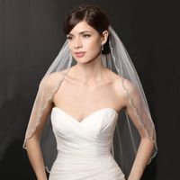 Wholesale Sparkly White Ivory Wedding Veils Fingertip Veil With Beads And Sequins Veils Bridal Veil for Brides With Comb
