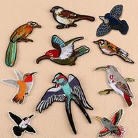 Wholesale Iron On Patches DIY Embroidered Patch sticker For Clothing clothes Fabric Badges Sewing vivd birds design