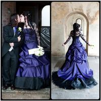 Wholesale Gothic Style Black Wedding Dress with Jacket Lace Long Sleeve Appliques Satin A Line Bridal Gowns vestido de noiva Custom W068